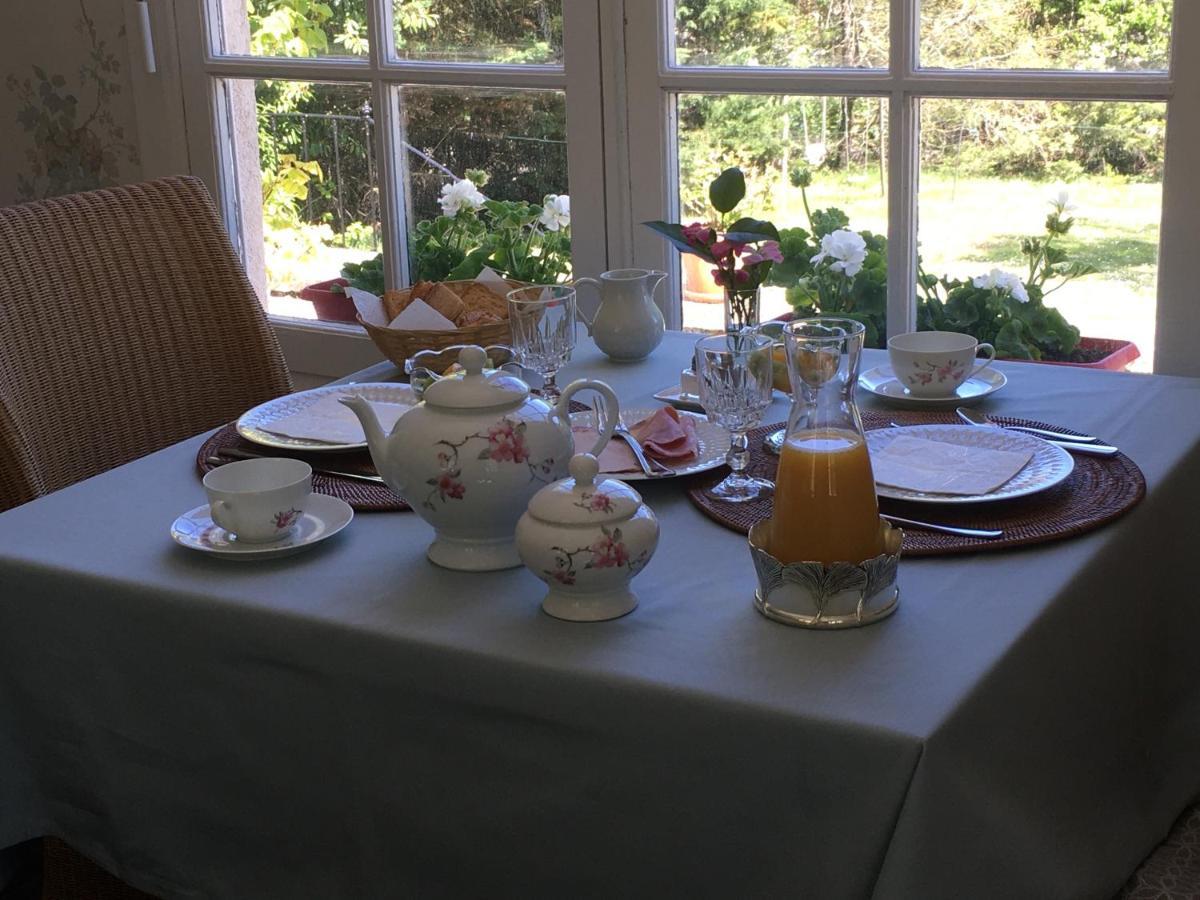 Manoir De L'Epine Bed & Breakfast Saint-Séverin Eksteriør bilde