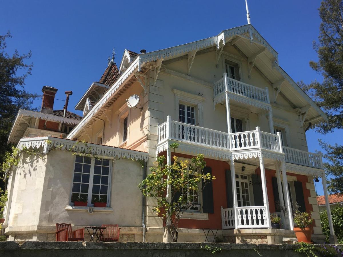 Manoir De L'Epine Bed & Breakfast Saint-Séverin Eksteriør bilde